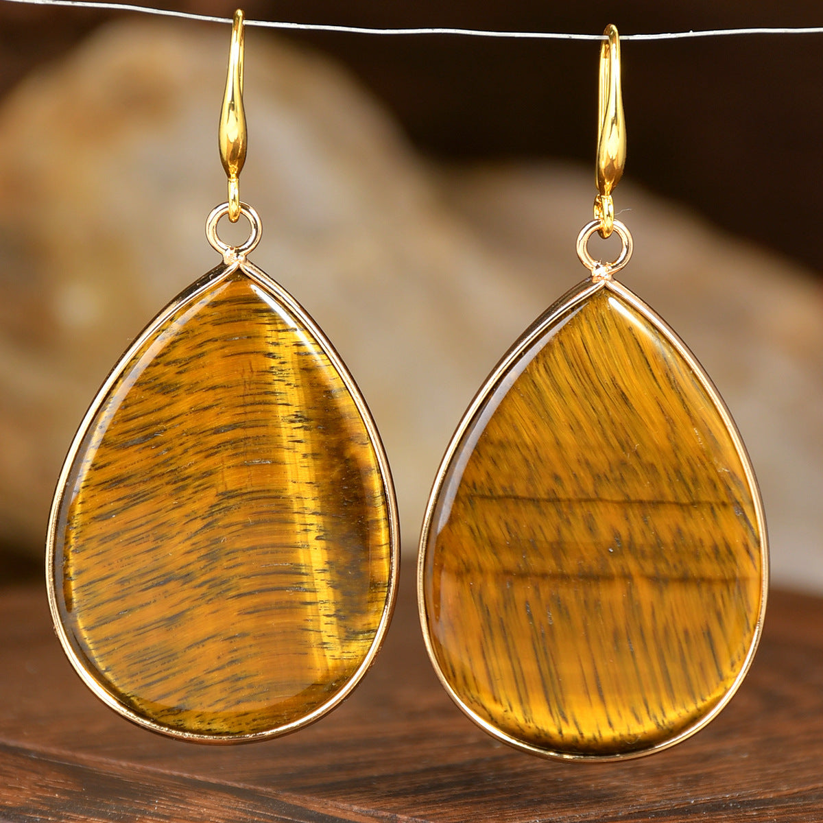 Women’s Retro Natural Stone Drop Earrings – Multicolor Gemstone Variants