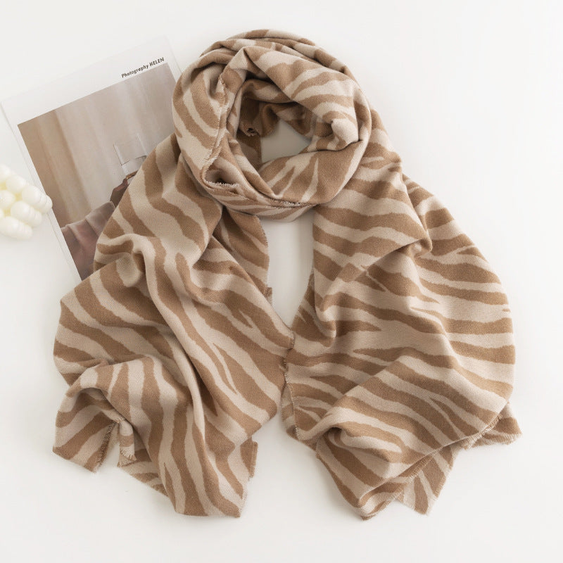 Leopard Print Cashmere-Feel Scarf – Wild Yet Elegant