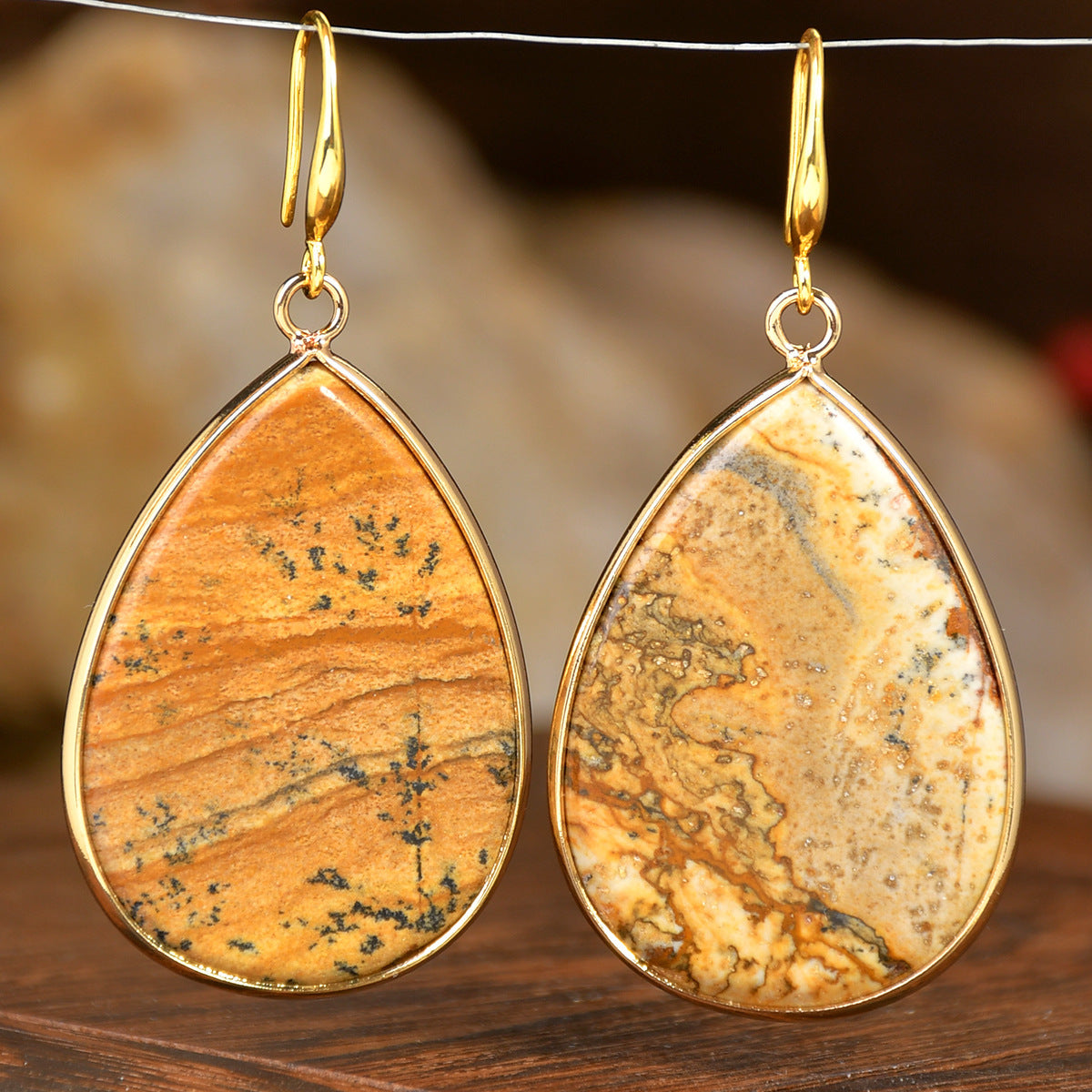 Women’s Retro Natural Stone Drop Earrings – Multicolor Gemstone Variants – Pink Crystal