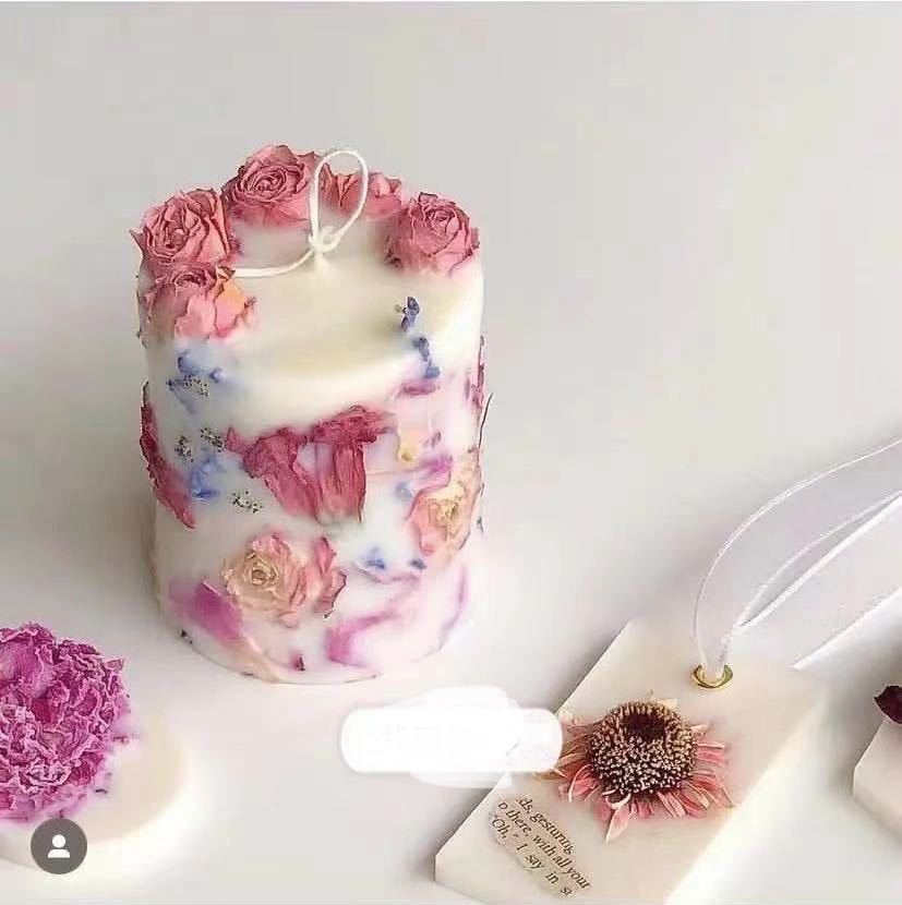 Dried Flower Rose Luxury Fragrance Décor Candle – Fruit Flavor Spring Is Full
