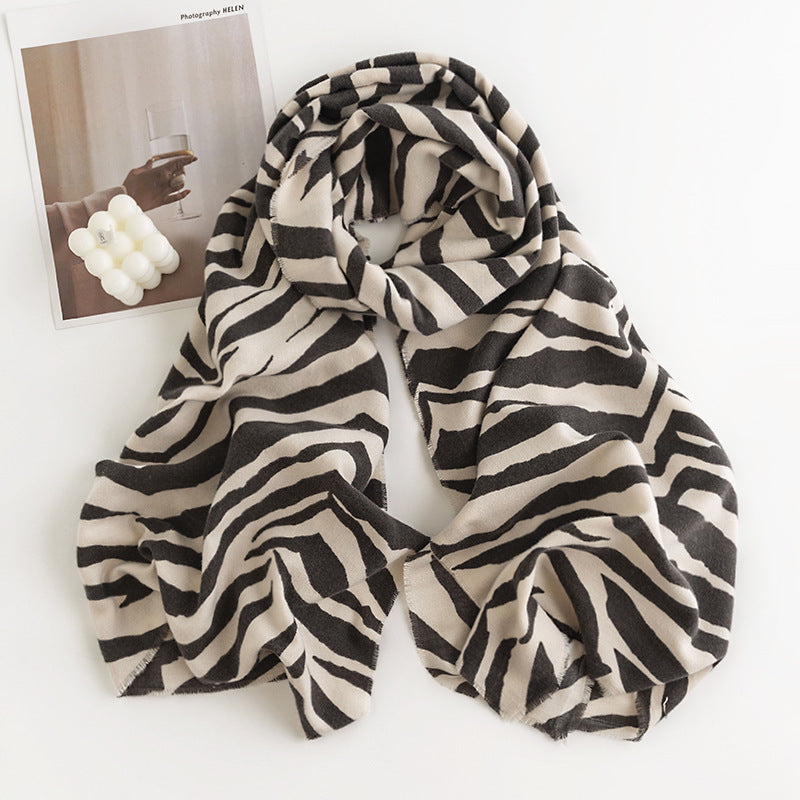 Leopard Print Cashmere-Feel Scarf – Wild Yet Elegant