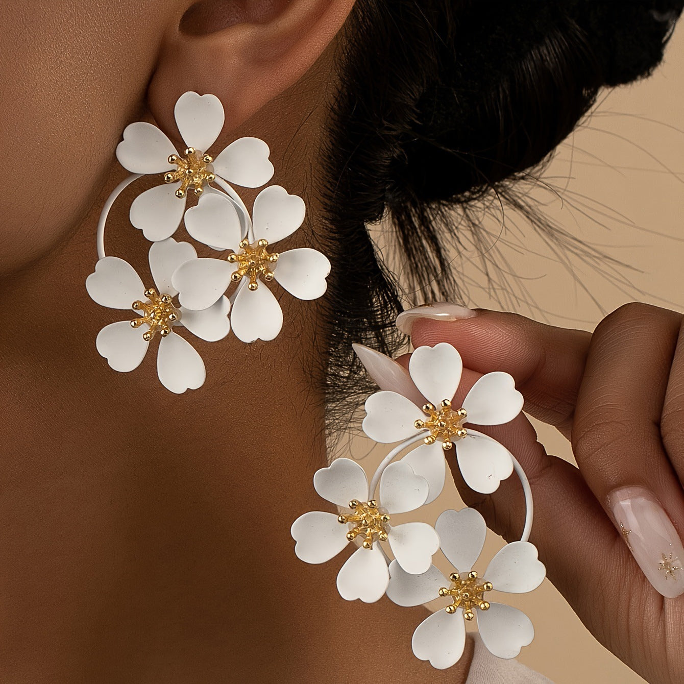 Retro Statement Flower Earrings – Bold Dangle Design (Black or White)
