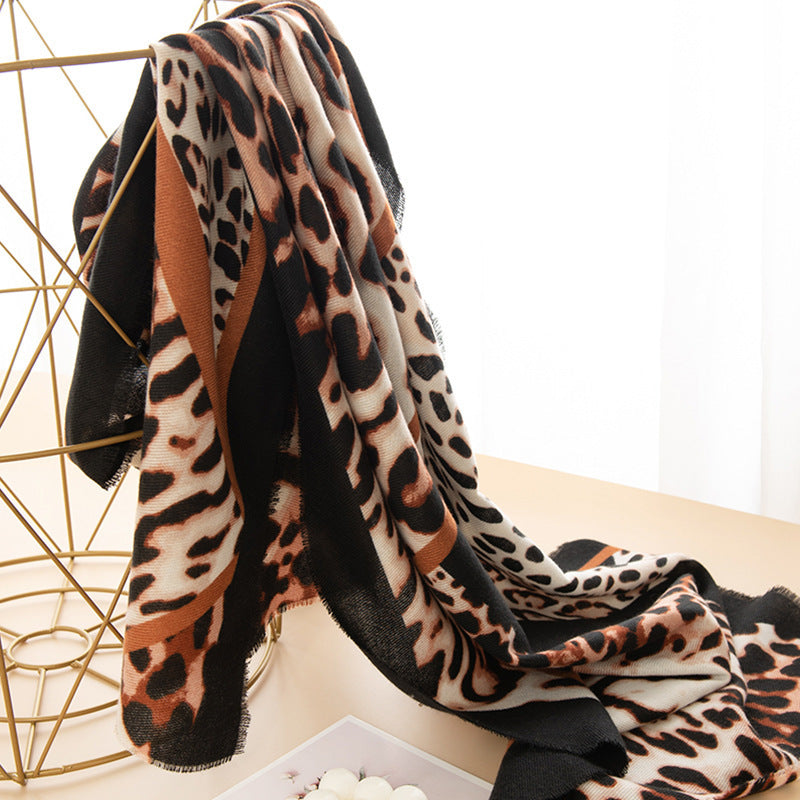 Leopard Print Cashmere-Feel Scarf – Wild Yet Elegant – Light Camel 190X60CM